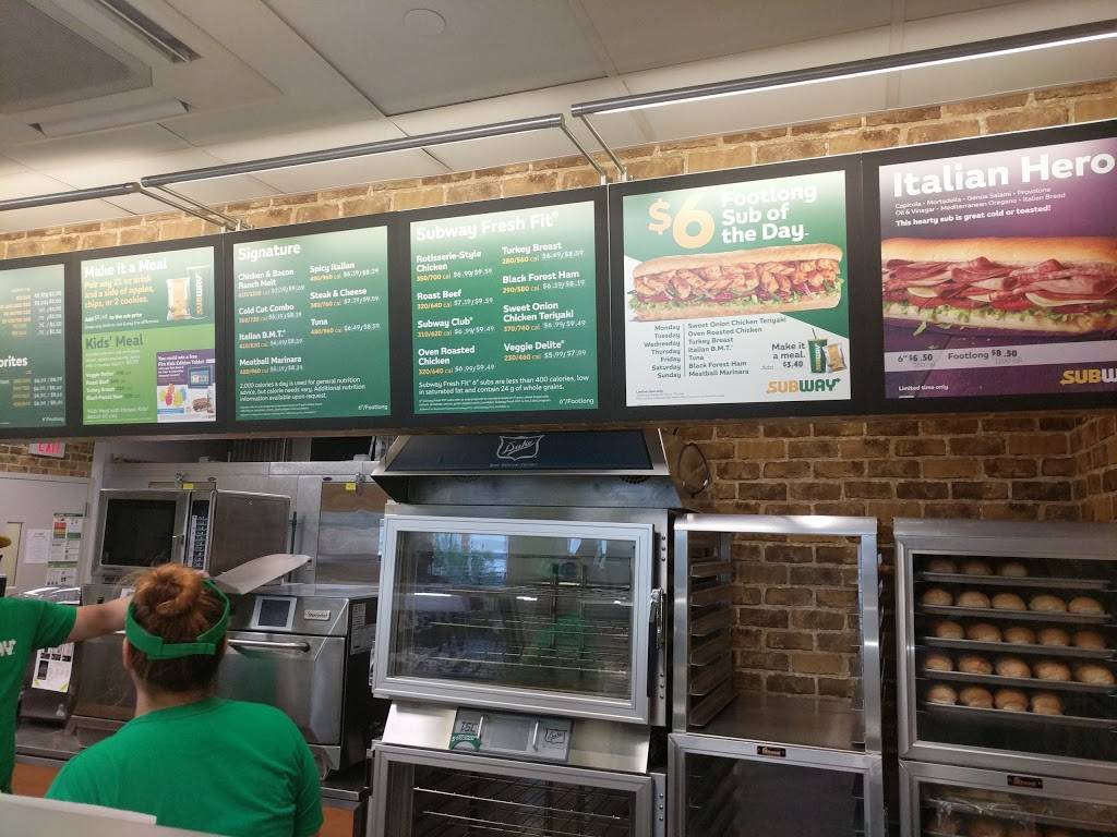 Subway | restaurant | I-95, Fairfield, CT 06824, USA | 2032923273 OR +1 203-292-3273