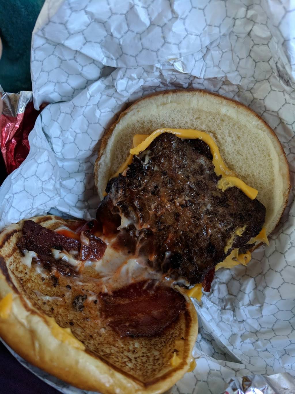 Wendys | restaurant | 3356 Lake City Hwy, Warsaw, IN 46580, USA | 5742692939 OR +1 574-269-2939