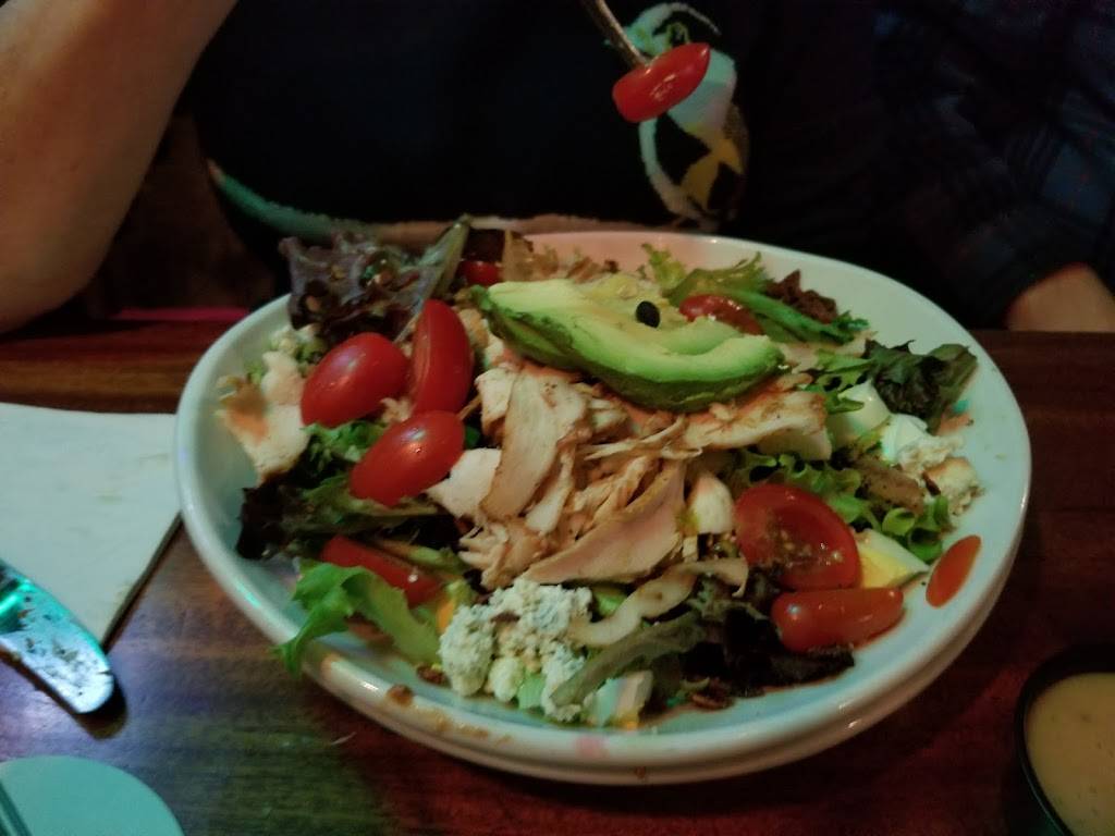 Mews Tavern | restaurant | 456 Main St, Wakefield, RI 02879, USA | 4017839370 OR +1 401-783-9370