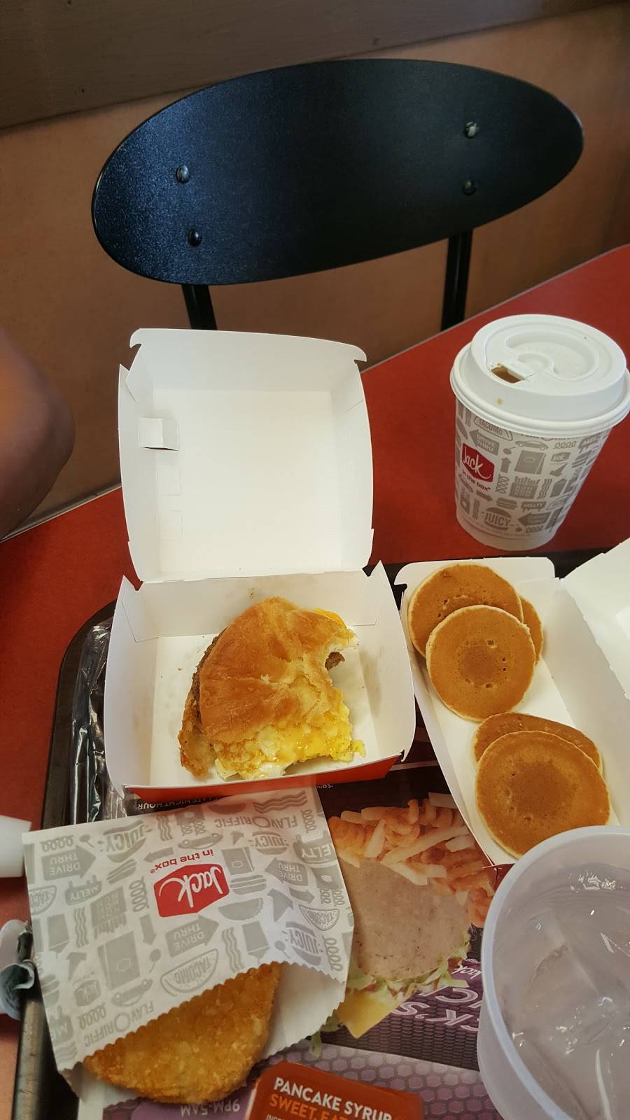 Jack in the Box | restaurant | 7170 Linda Vista Rd, San Diego, CA 92111, USA | 8585711671 OR +1 858-571-1671