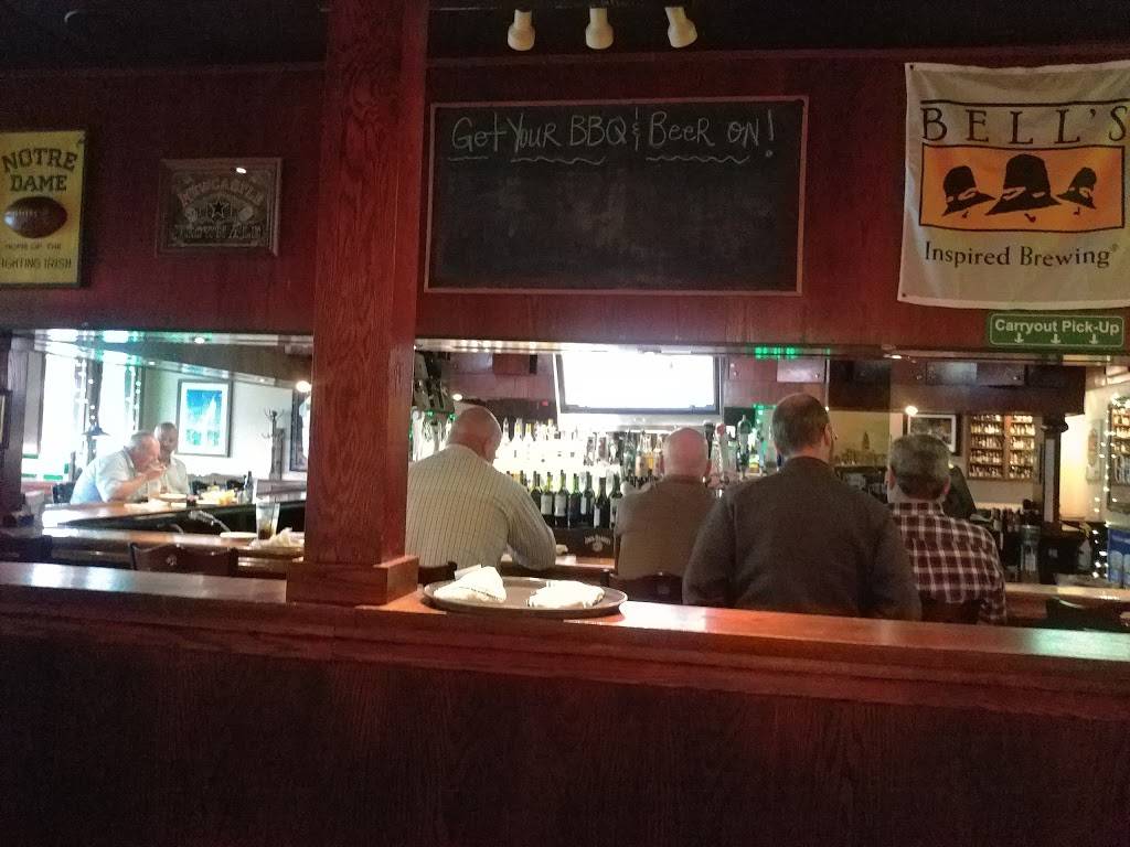 Bradys Tavern | restaurant | 31231 Southfield Rd, Beverly Hills, MI 48025, USA | 2486426422 OR +1 248-642-6422