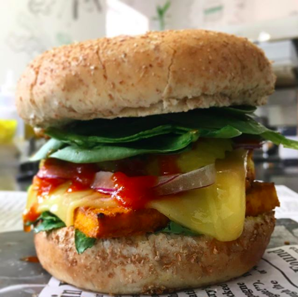 Bmore Righteous | restaurant | 13 W 25th St, Baltimore, MD 21218, USA | 4434578046 OR +1 443-457-8046