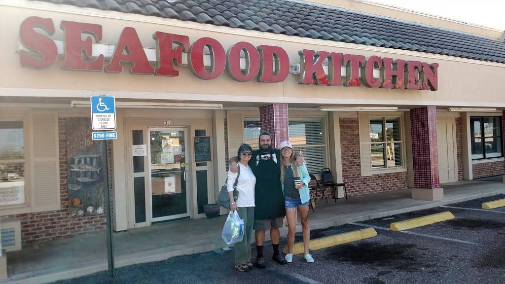 Seafood Kitchen | restaurant | 31 Royal Palms Dr, Atlantic Beach, FL 32233, USA | 9042418470 OR +1 904-241-8470