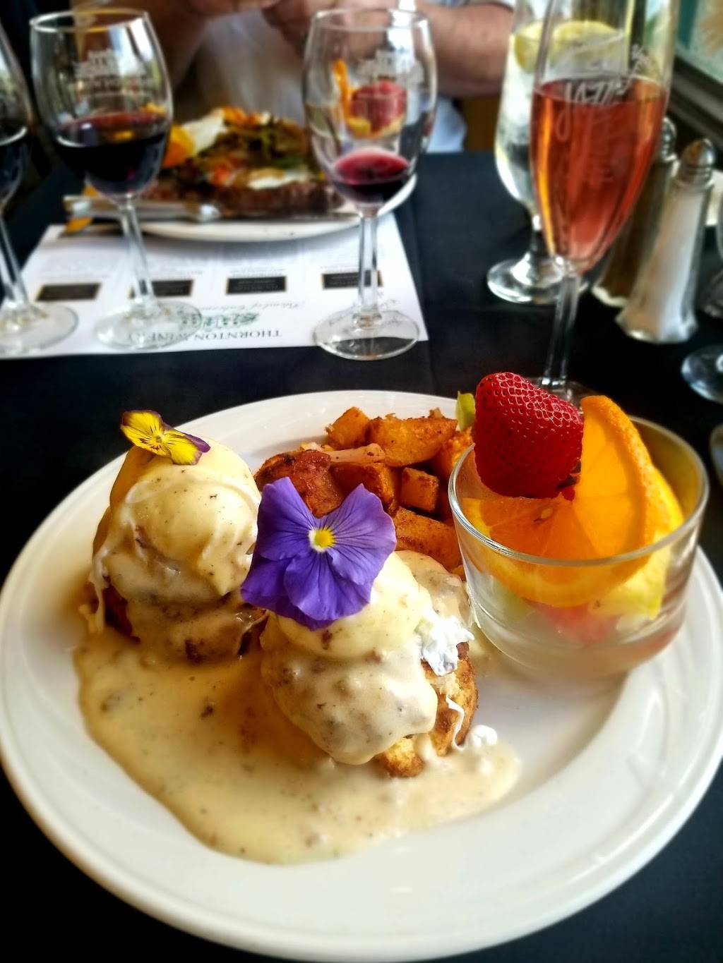 Cafe Champagne | restaurant | 32575 Rancho California Rd, Temecula, CA 92591, USA | 9516990088 OR +1 951-699-0088