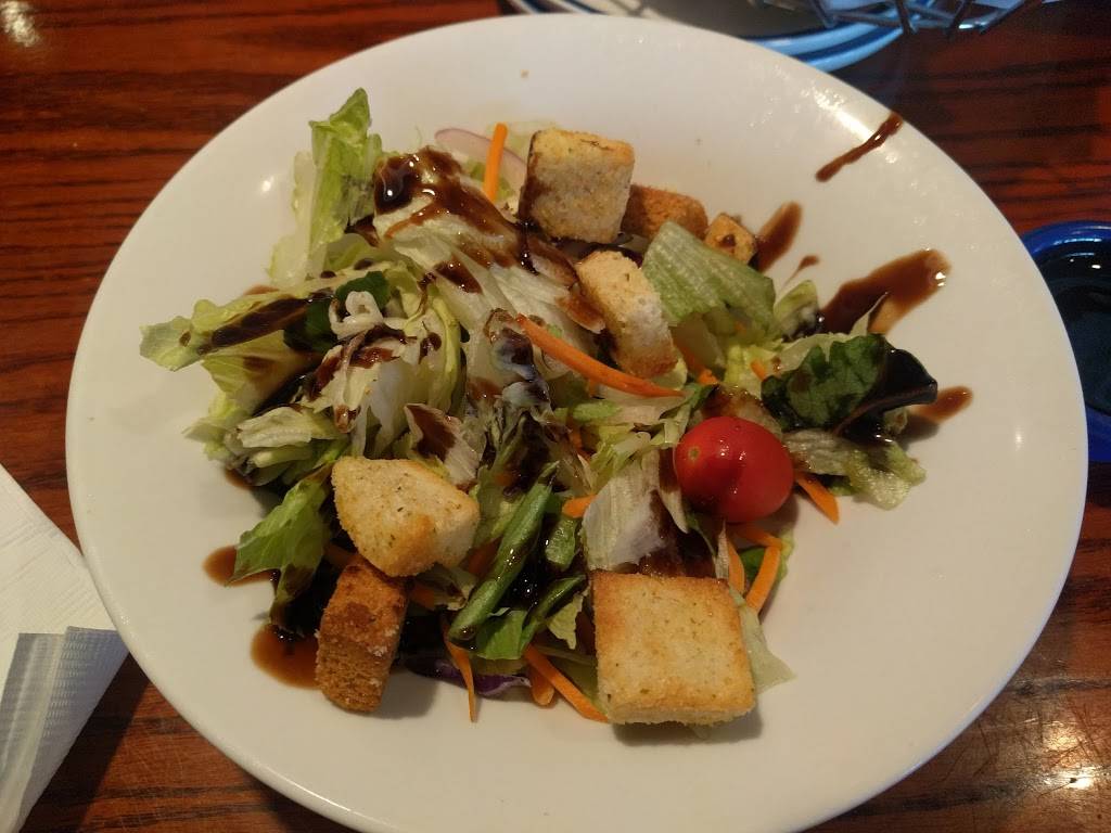 Red Lobster | restaurant | 3333 WI-16, La Crosse, WI 54601, USA | 6087810300 OR +1 608-781-0300