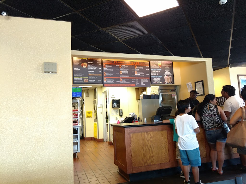 Back Yard Burgers | restaurant | 10260 Front Beach Rd, Panama City Beach, FL 32407, USA | 8502351576 OR +1 850-235-1576