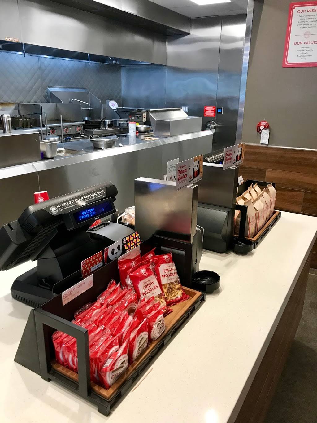 Panda Express | restaurant | 1656 Garnet Ave, San Diego, CA 92109, USA | 8582700008 OR +1 858-270-0008