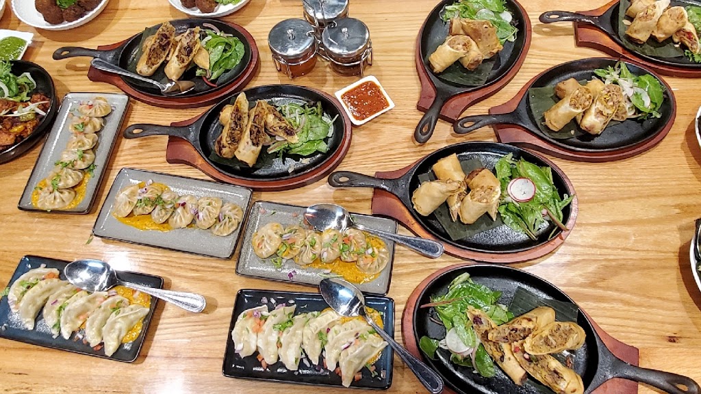 Royal Nepal Bistro | restaurant | 131 Maple Ave W, Vienna, VA 22180, USA | 5714077252 OR +1 571-407-7252