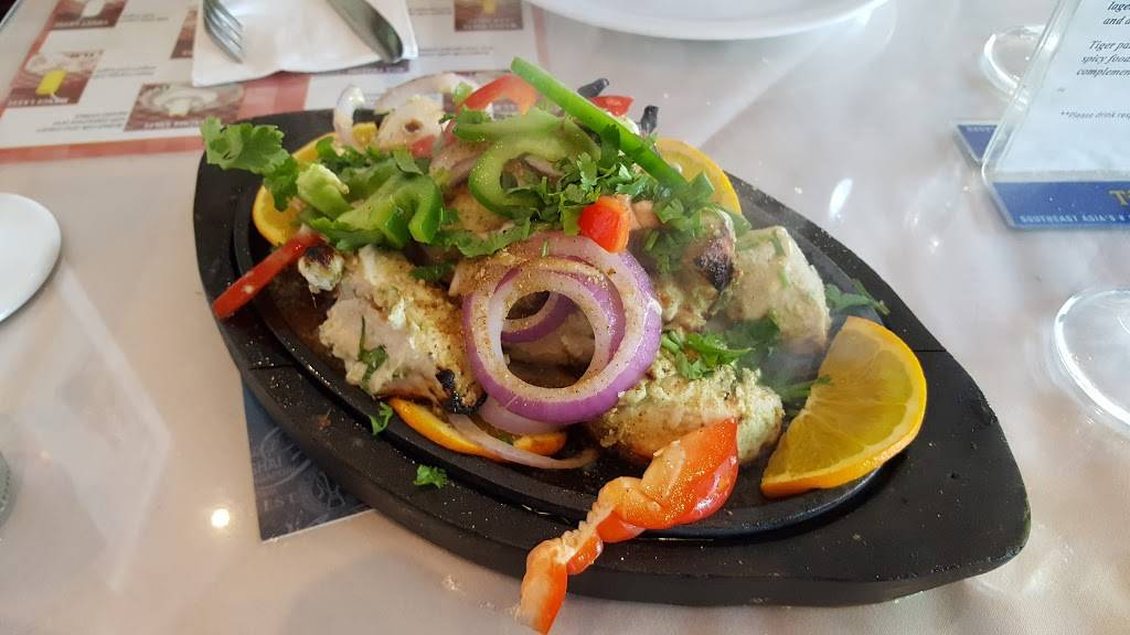 Little India Cafe | restaurant | 66 Wylie Ave, Ottawa, ON K2B 6M4, Canada | 6138282696 OR +1 613-828-2696