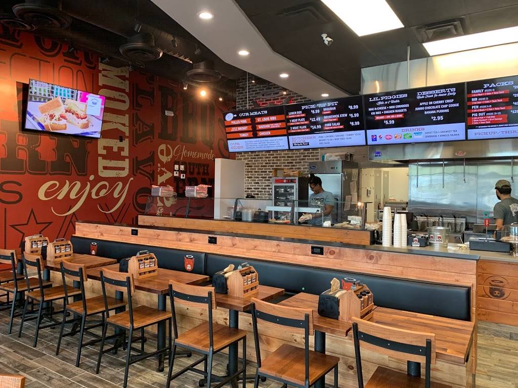 Holy Hog Barbecue | restaurant | 420 E Linton Blvd Suite 800, Delray Beach, FL 33483, USA | 5618948696 OR +1 561-894-8696