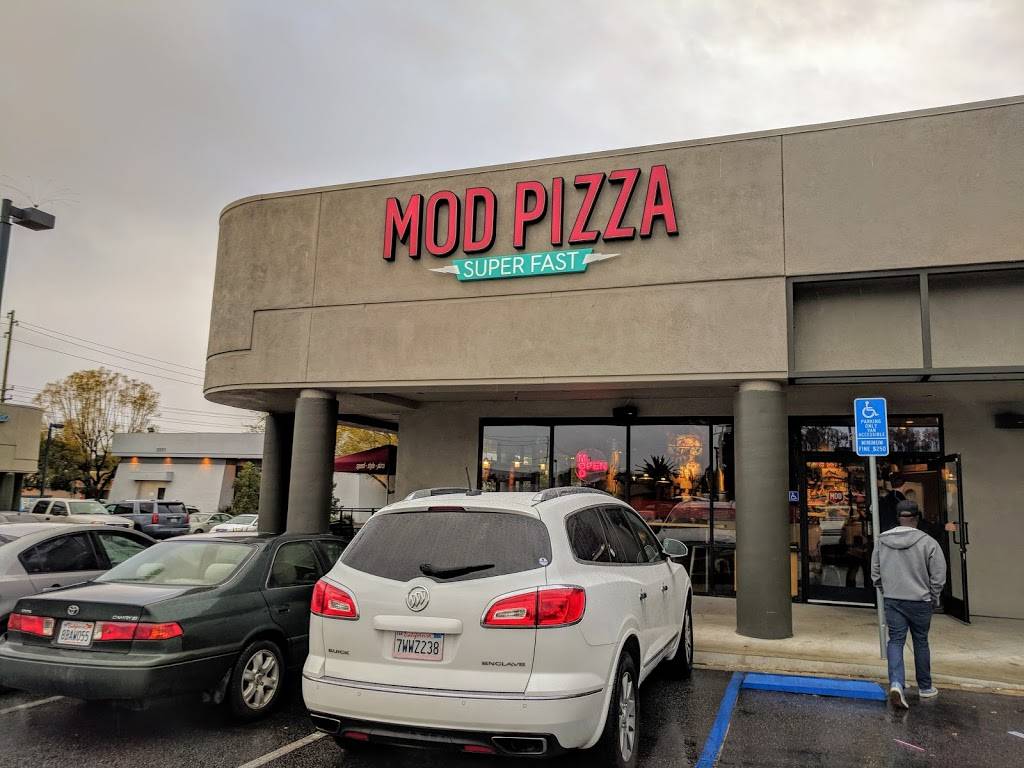 MOD Pizza | restaurant | 2941 Cochran St #1a, Simi Valley, CA 93065, USA | 8058424442 OR +1 805-842-4442