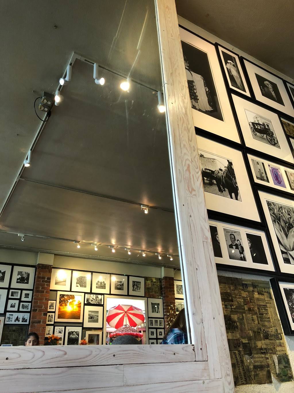 La Carta De Oaxaca | restaurant | 5431 Ballard Ave NW, Seattle, WA 98107, USA | 2067828722 OR +1 206-782-8722