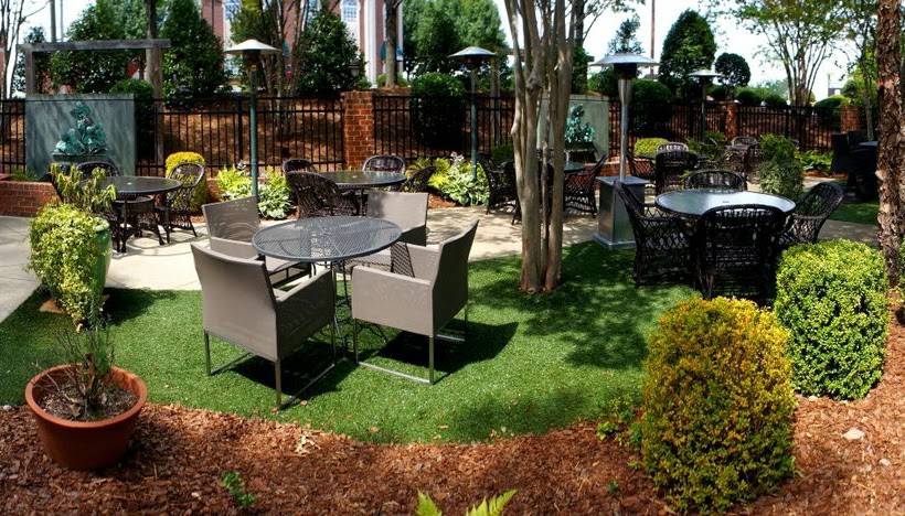 Cafe Rule & Wine Bar | restaurant | 242 11th Ave NE, Hickory, NC 28601, USA | 8283242005 OR +1 828-324-2005