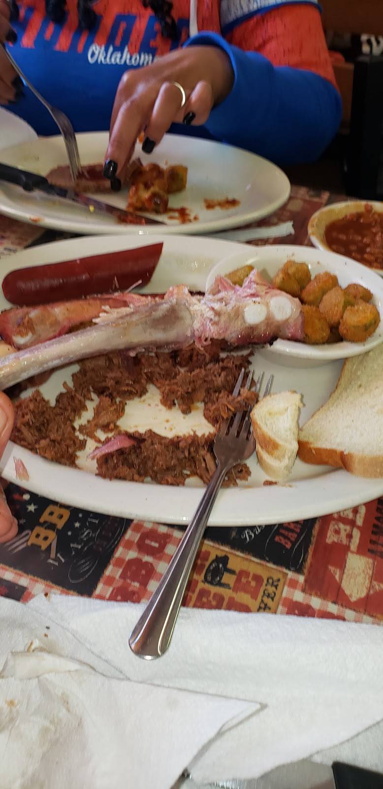 Stagecoach Catering & BBQ | restaurant | 400 W South St, Newkirk, OK 74647, USA | 5803623082 OR +1 580-362-3082