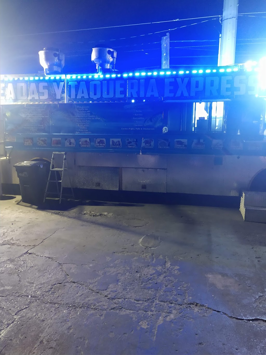 Baleadas & Taqueria Express | restaurant | 6112 Bellaire Blvd, Houston, TX 77081, USA | 8323823640 OR +1 832-382-3640