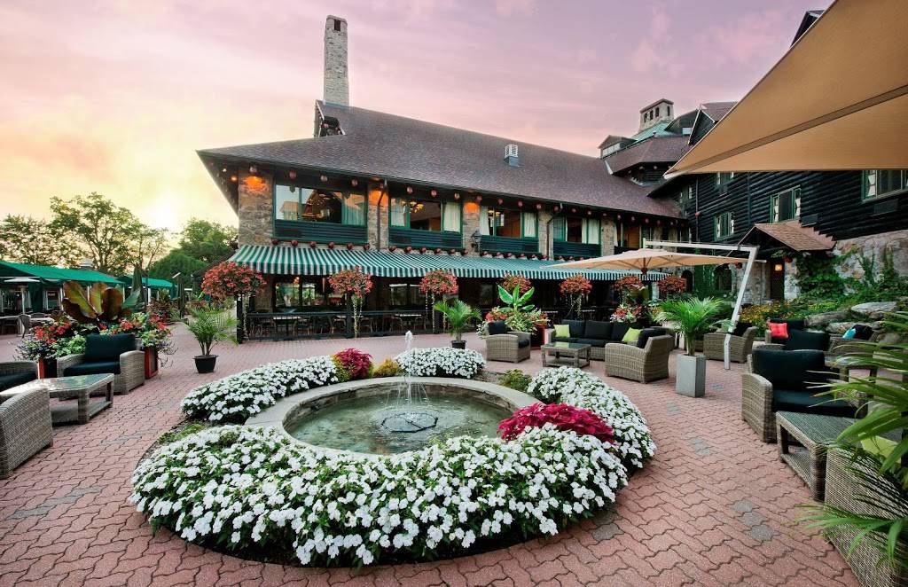 Fairmont Le Château Montebello | restaurant | 392 Rue Notre Dame, Montebello, QC J0V 1L0, Canada | 8194236341 OR +1 819-423-6341