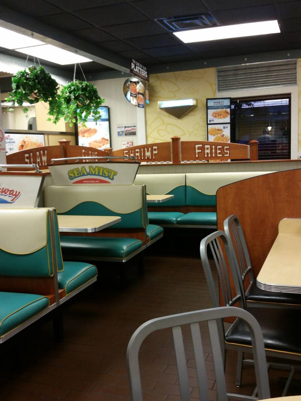 Long John Silvers | restaurant | 3811 W 3rd St, Bloomington, IN 47404, USA | 8123360544 OR +1 812-336-0544