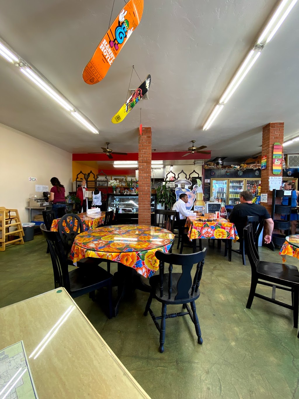 Lolas 7 Up Market & Deli | restaurant | 3292 Roosevelt St, Carlsbad, CA 92008, USA | 7604342191 OR +1 760-434-2191