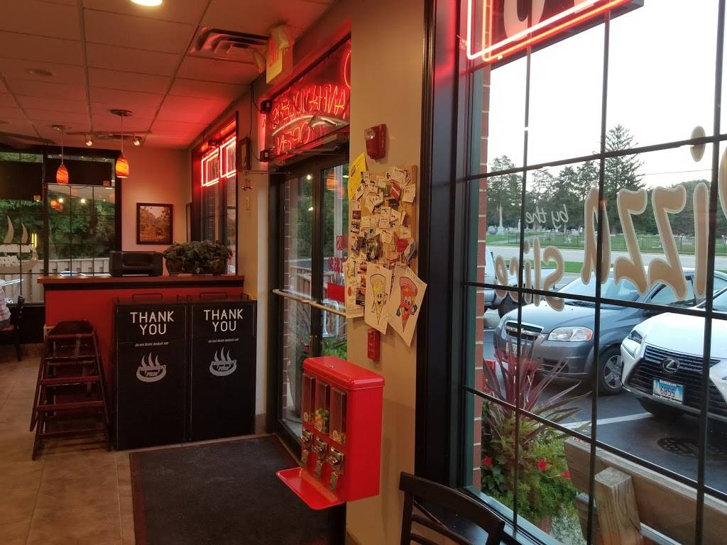 Panhandlers Pizza | restaurant | 349 Barrington Rd #5, Wauconda, IL 60084, USA | 8474877770 OR +1 847-487-7770