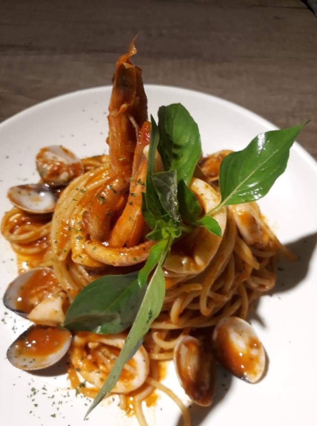 Aqua Grill | restaurant | 15150 Yonge St, Aurora, ON L4G 1M2, Canada | 9057510778 OR +1 905-751-0778