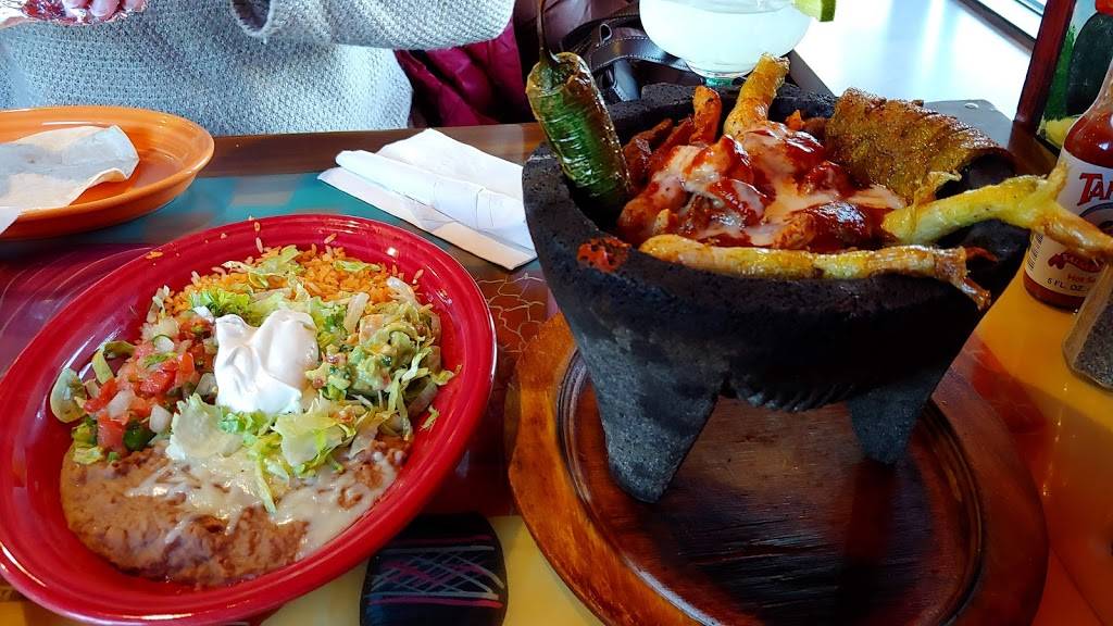 Palenque Mexican Restaurant ll | restaurant | W573-W.571, Castle Dr, Sherwood, WI 54169, USA | 9205070096 OR +1 920-507-0096