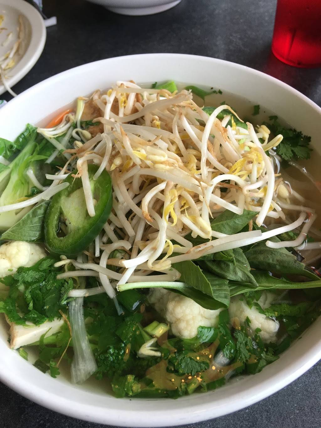 Pho Chopstix | restaurant | 28308 Telegraph Rd, Southfield, MI 48034, USA | 9472828535 OR +1 947-282-8535