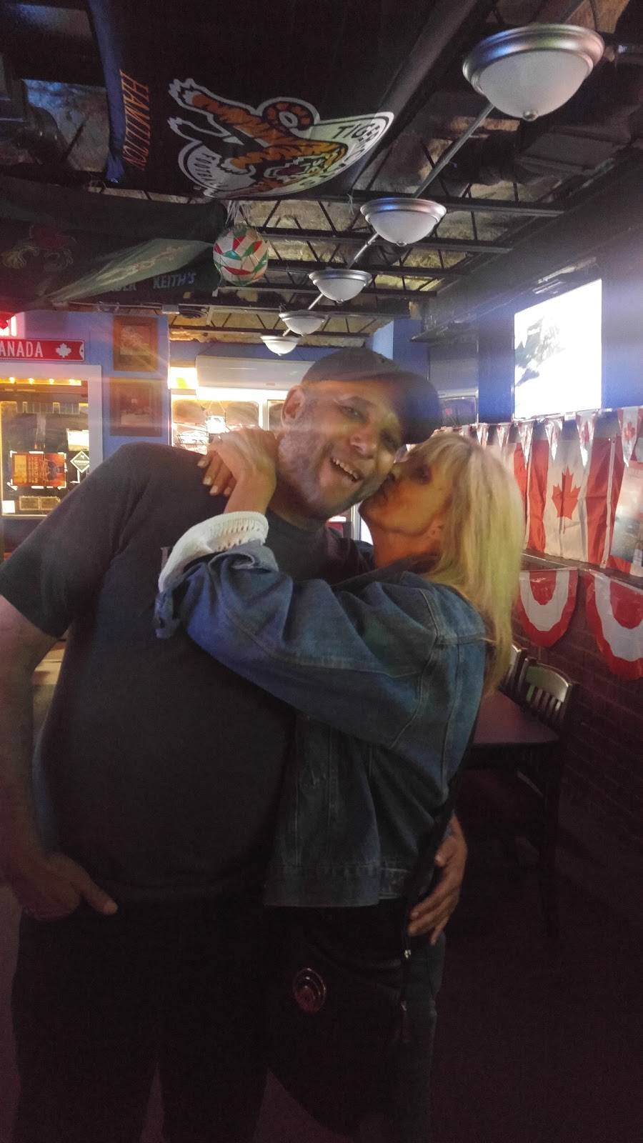 Rosedale Sports Bar & Eatery | restaurant | 876 Lawrence Rd, Hamilton, ON L8K 3G9, Canada | 2893960417 OR +1 289-396-0417