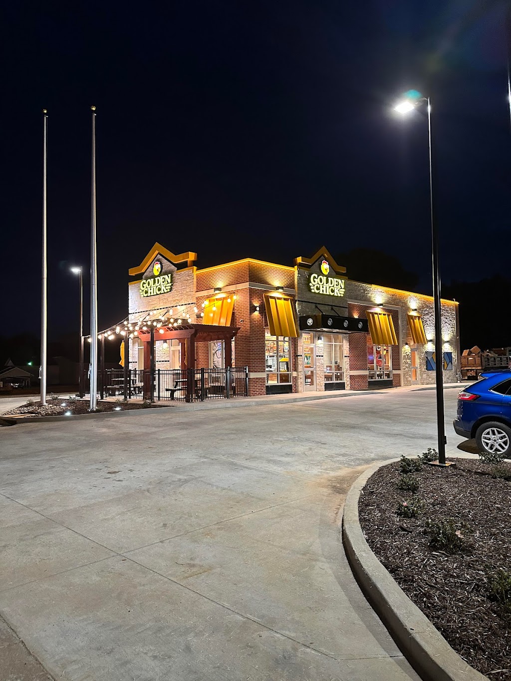 Golden Chick | restaurant | 7 MS-589, Purvis, MS 39475, USA | 2102512669 OR +1 210-251-2669