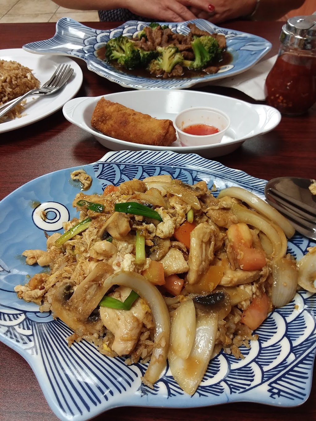 JT Oishi Café | restaurant | 403 Beola Ave, Cactus, TX 79013, USA | 8069663036 OR +1 806-966-3036