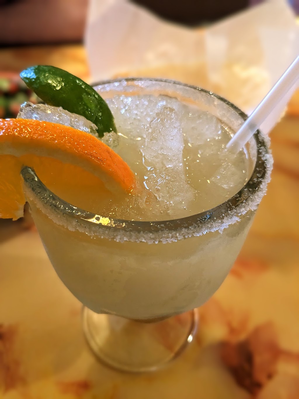 El Bernal Mexican Restaurant | restaurant | 201 N Walnut St, Mt Carmel, IL 62863, USA | 6182634600 OR +1 618-263-4600