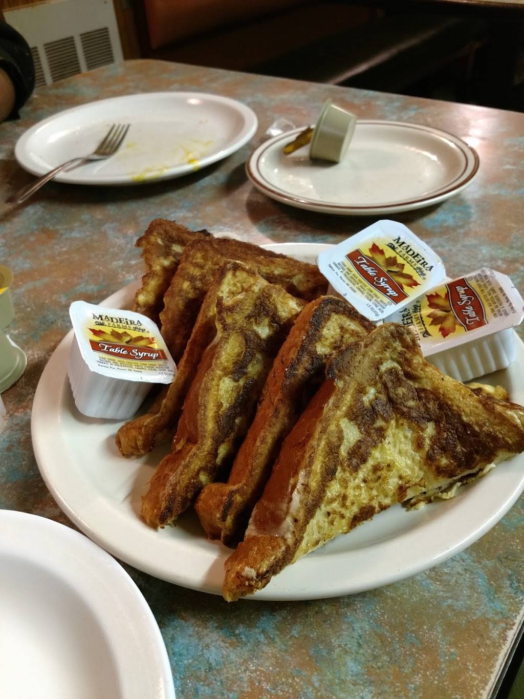 Peppy Grill | restaurant | 1004 Virginia Ave, Indianapolis, IN 46203, USA | 3176371158 OR +1 317-637-1158