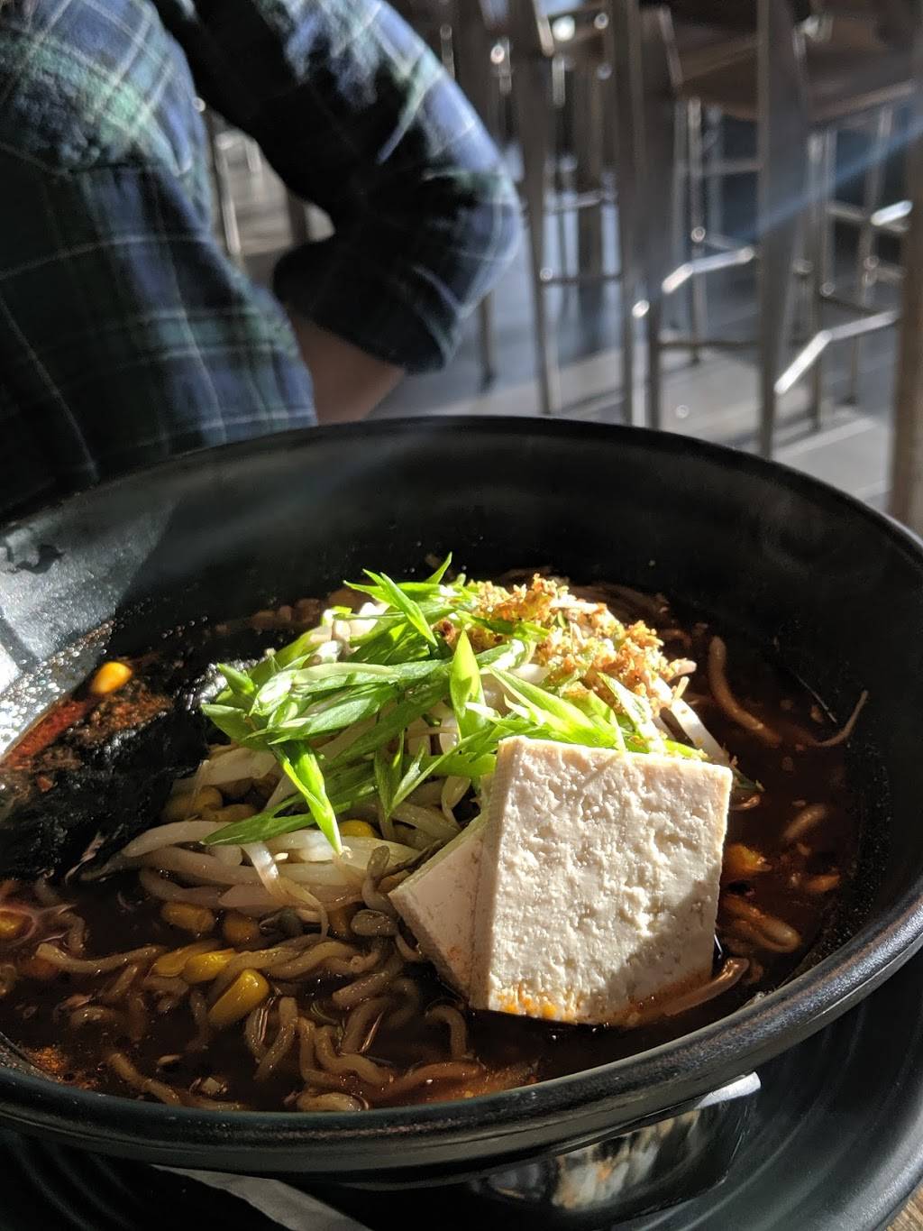 IYA Sushi and Noodle Kitchen - Amherst | restaurant | 1 E Pleasant St, Amherst, MA 01002, USA | 4133278000 OR +1 413-327-8000