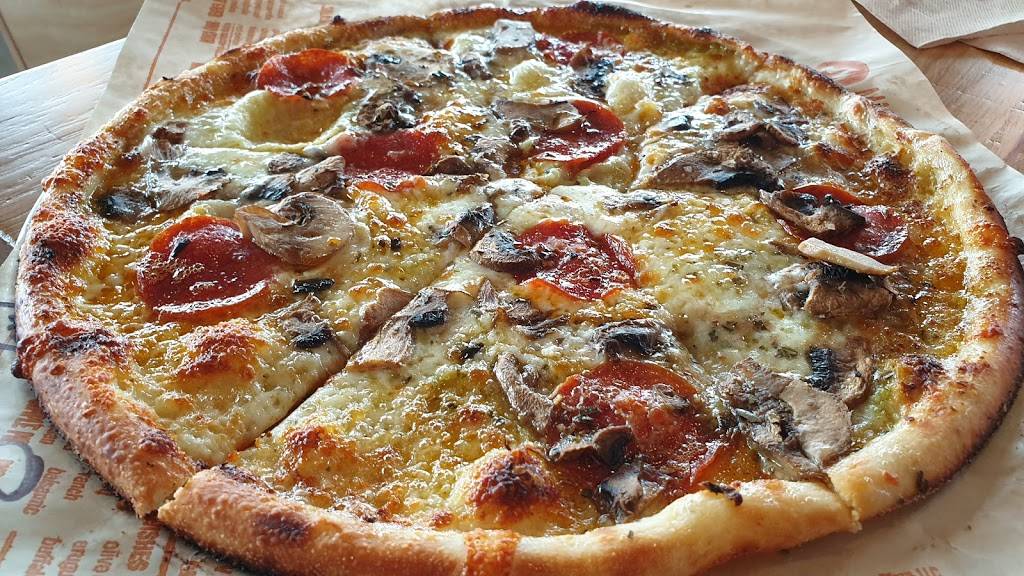 Blaze Pizza | meal takeaway | 915 Military Cutoff Rd, Wilmington, NC 28405, USA | 9105301760 OR +1 910-530-1760