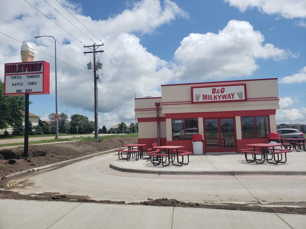 B & G MilkyWay | restaurant | Field Pl, 3300 S Center Ave, Sioux Falls, SD 57110, USA | 6053719611 OR +1 605-371-9611
