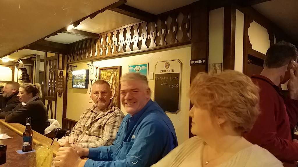 Bavarian Inn | restaurant | 104 E Main St, Lena, WI 54139, USA | 9208295168 OR +1 920-829-5168