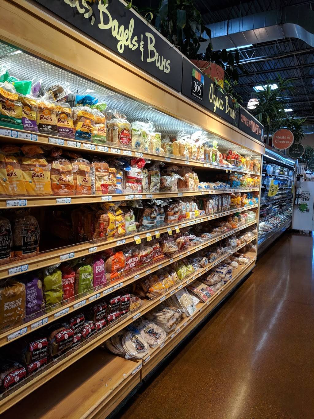 Streets of Woodfield | shopping mall | 601 N Martingale Rd, Schaumburg, IL 60173, USA | 6309547300 OR +1 630-954-7300