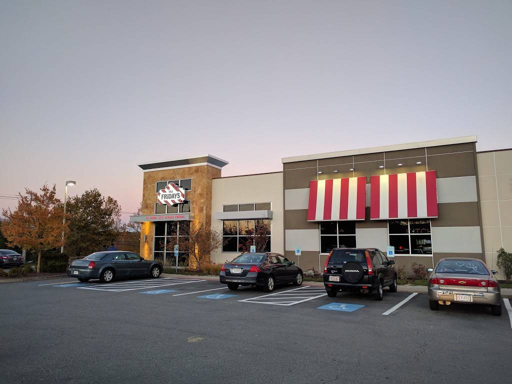 TGI Fridays | restaurant | 455 State Rd, North Dartmouth, MA 02747, USA | 5089841083 OR +1 508-984-1083