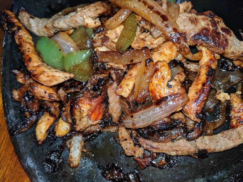 Casa Mexicana | restaurant | 440 Market Square Plaza, Livingston, TN 38570, USA | 9318238870 OR +1 931-823-8870