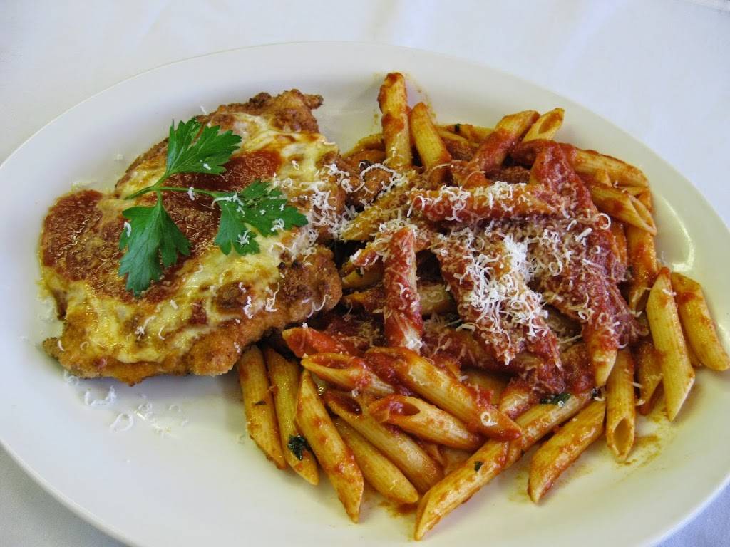 Don Marcos Italian Eatery | meal takeaway | 248 Wellington St, Welland, ON L3B 1B5, Canada | 9057144417 OR +1 905-714-4417