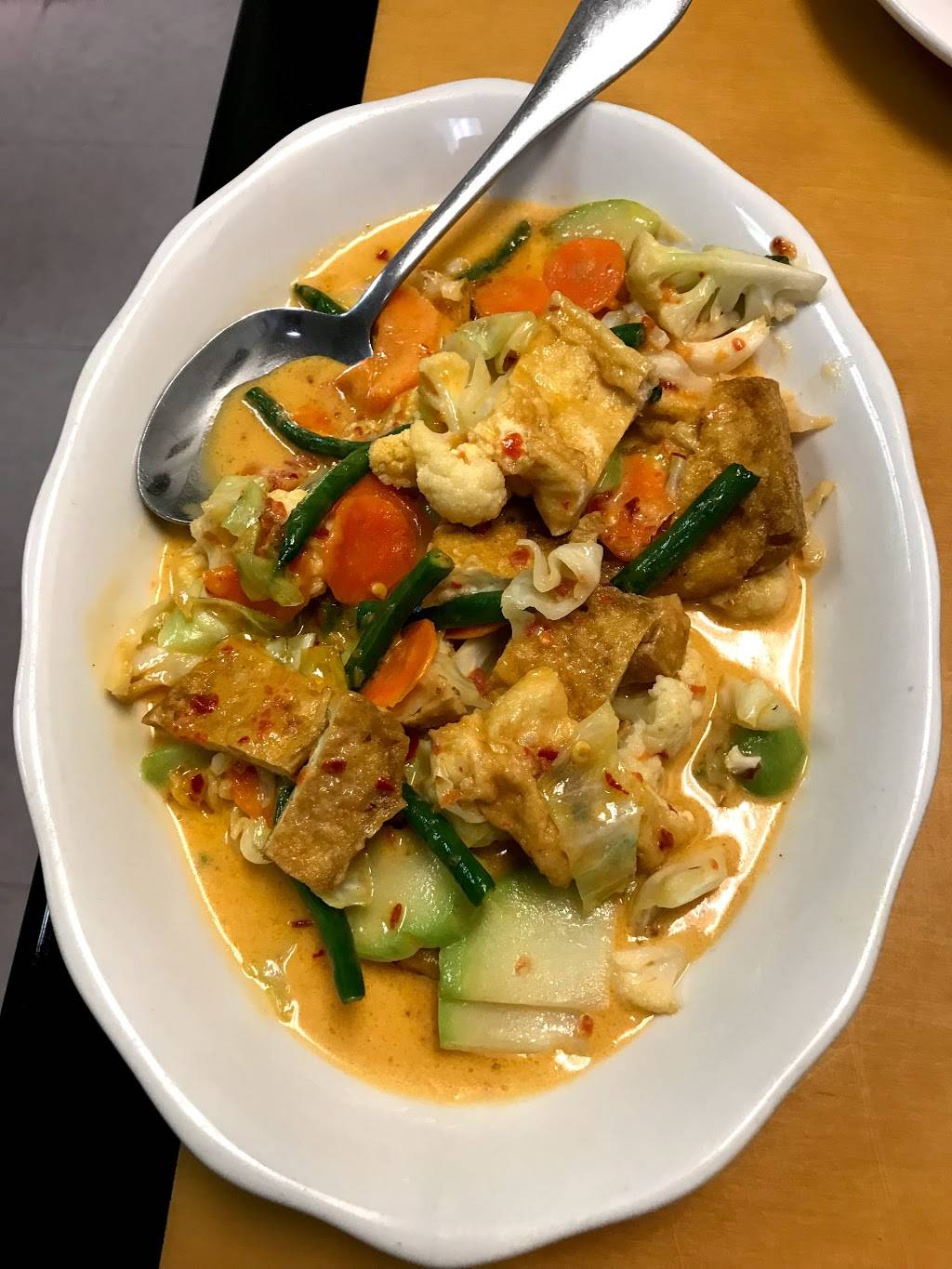 Myanmar Restaurant | restaurant | 7810-C Lee Hwy, Falls Church, VA 22042, USA | 7032890013 OR +1 703-289-0013