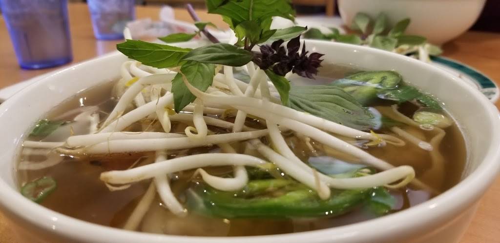 Pho Viet | restaurant | 2411 S Vineyard Ave # D, Ontario, CA 91761, USA | 9096730675 OR +1 909-673-0675