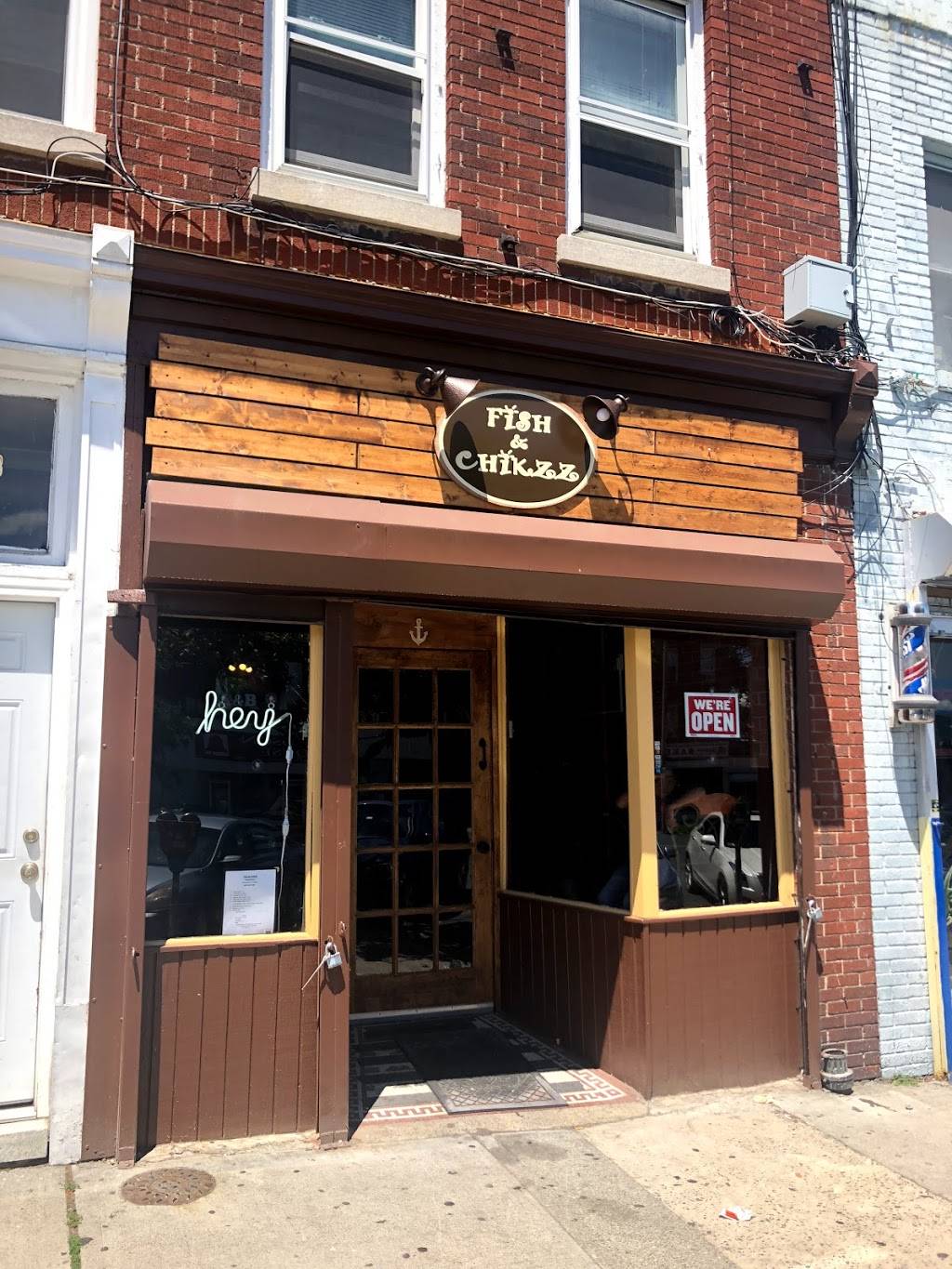 Fish & Chikzz | restaurant | 238 Broadway, Newburgh, NY 12550, USA | 8456707282 OR +1 845-670-7282