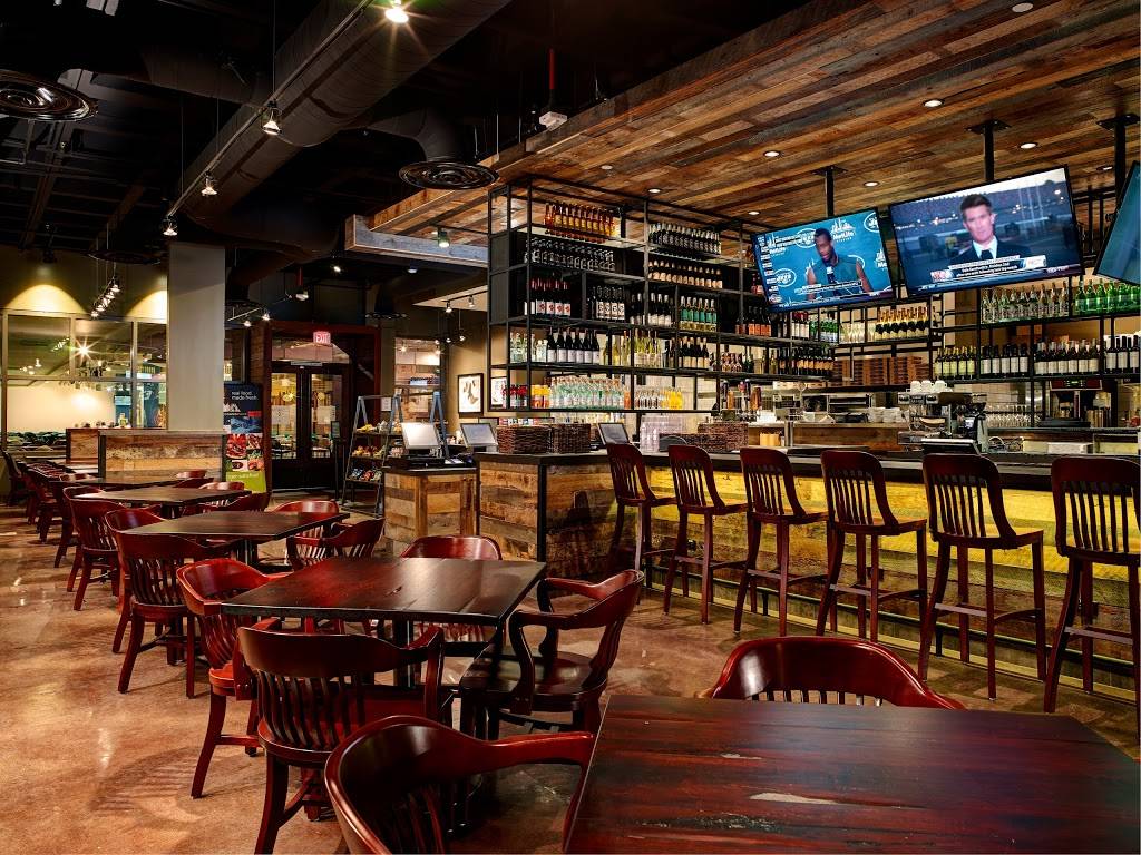 Wolfgang Puck Express | restaurant | Ackerman Union, 308 Westwood Plaza Level 1, Los Angeles, CA 90095, USA | 3108253000 OR +1 310-825-3000