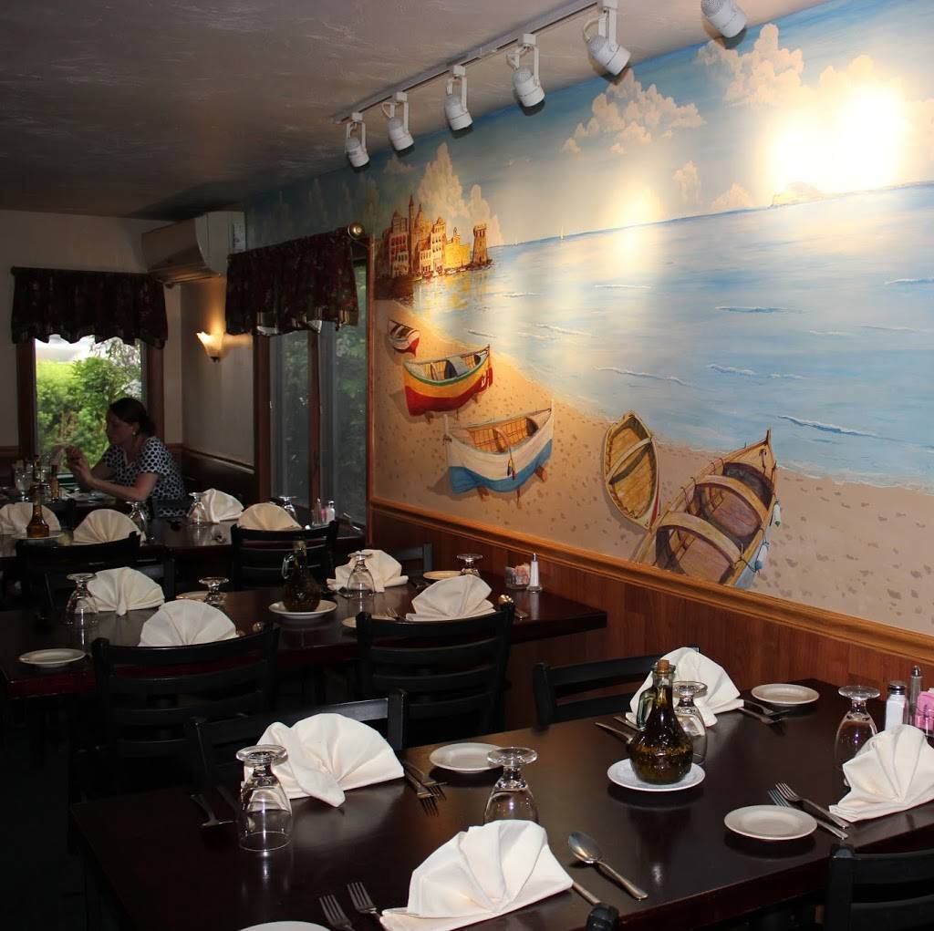 Illianos Grill | restaurant | 228 Flanders Rd, Niantic, CT 06357, USA | 8607397017 OR +1 860-739-7017