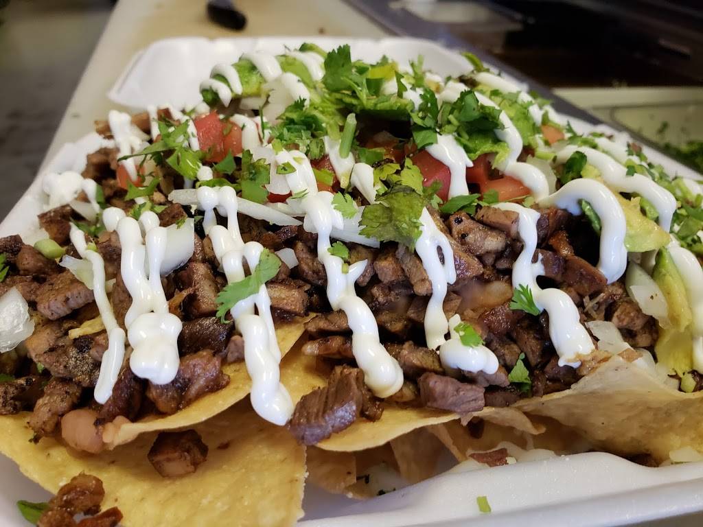 Famous Chicago Style Taco | restaurant | 3415 W Craig Rd, North Las Vegas, NV 89032, USA | 7028232315 OR +1 702-823-2315