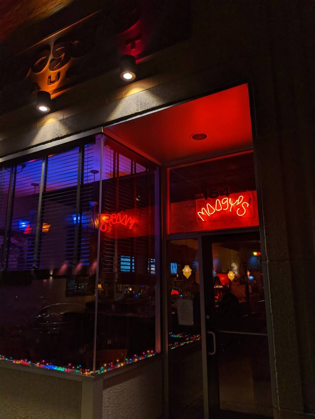 Moogys | restaurant | 154 Chestnut Hill Ave, Boston, MA 02135, USA | 6172548114 OR +1 617-254-8114