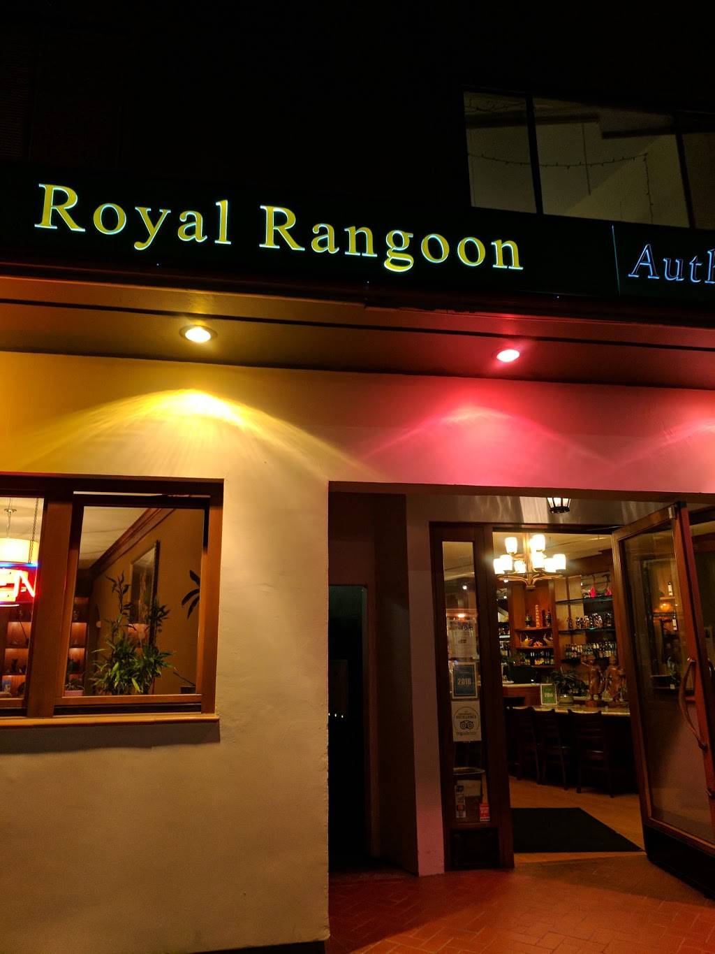 Royal Rangoon Restaurant | restaurant | 2826 Telegraph Ave, Berkeley, CA 94705, USA | 5106479744 OR +1 510-647-9744