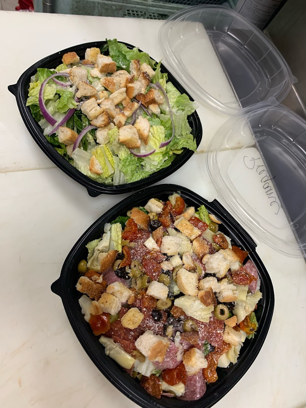 Old Plank Pizza Company | restaurant | 14 Elwood St, Frankfort, IL 60423, USA | 8156418702 OR +1 815-641-8702