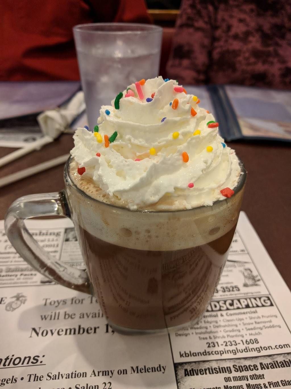 Brenda Harbor Cafe | restaurant | 316 S James St, Ludington, MI 49431, USA | 2318457434 OR +1 231-845-7434