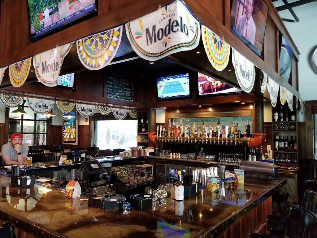 Mellow Mushroom | meal takeaway | 10600 Forest Hill Blvd, Wellington, FL 33414, USA | 5613339939 OR +1 561-333-9939